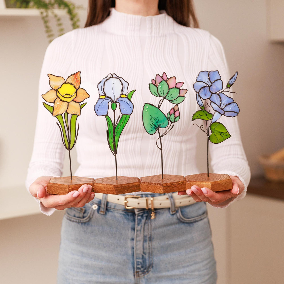 Birth Month Flowers Gift for Her, Personalized Stained Glass Flower, August Birth Flower Gift, Birthday Gift for Her, Mom, Grandma, Sister - Image 4