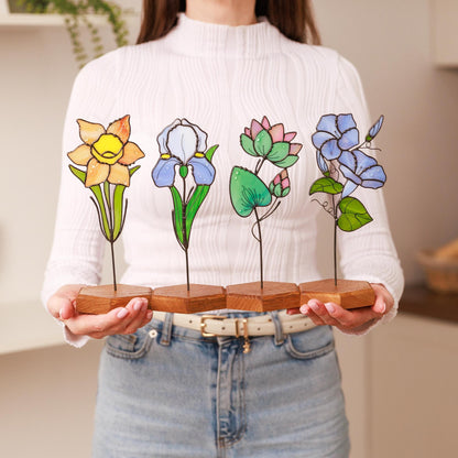 Birth Month Flowers Gift for Her, Personalized Stained Glass Flower, August Birth Flower Gift, Birthday Gift for Her, Mom, Grandma, Sister - Image 4
